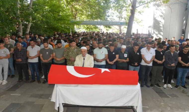 Isparta’da kazada ölen astsubay, Kahramanmaraş’ta toprağa verildi