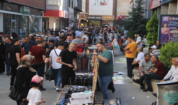 İstanbul boşaldı, Sivas doldu taştı