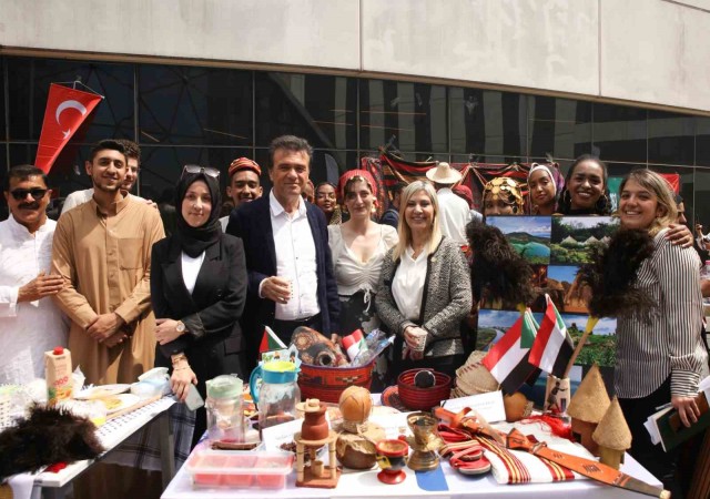 İstanbul Esenyurt Üniversitesi 10. yılını kutluyor