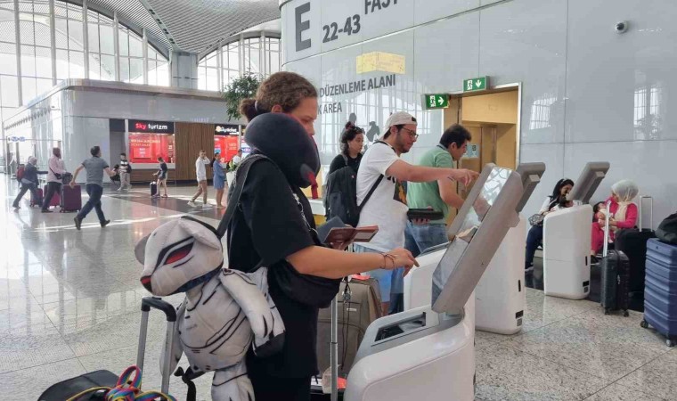 İstanbul Havalimanında Kurban Bayramı yoğunluğu