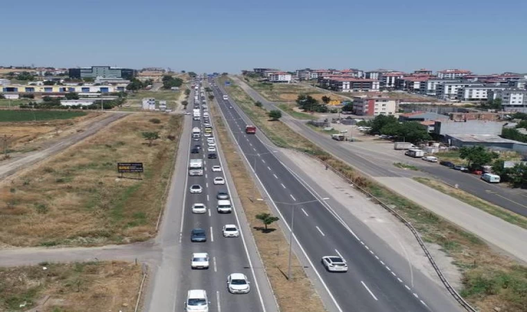 İstanbul-Tekirdağ kara yolunda bayram yoğunluğu