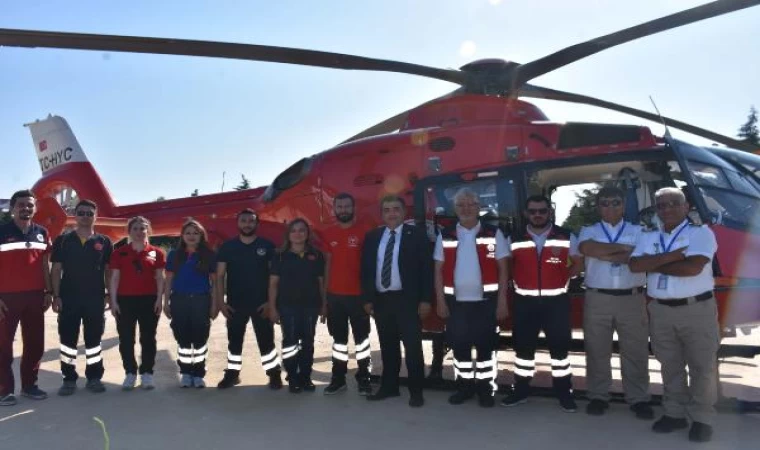 İzmir’de sağlık ekipleri hava ambulansıyla bayram tatili teyakkuzunda