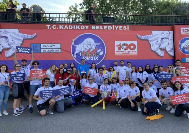 Kadıköyde Cadde 10K-21K Koşusu heyecanı