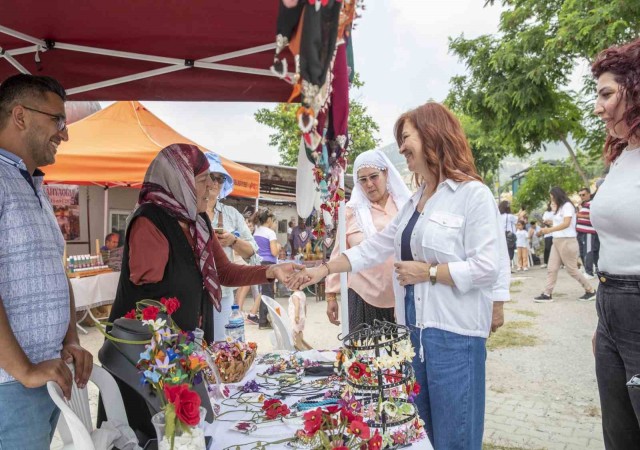 Kadınlar, Mersin Büyükşehirin destekleriyle üretmeye devam ediyor