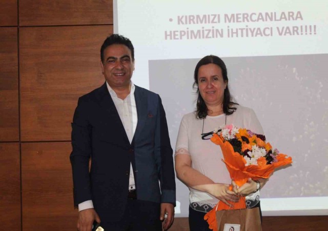 Kırmızı mercanlar nedeniyle Ayvalık, Türkiyenin Kızıldenizi olarak anılıyor