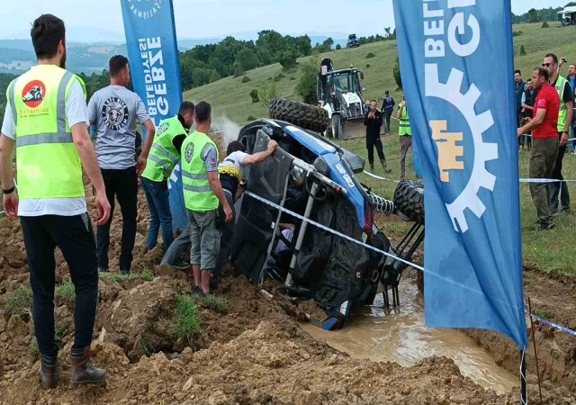 Kocaelide düzenlenen Off-Road Festivalinde heyecan zirveye ulaştı