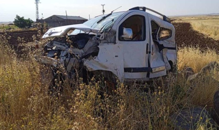 Kontrolden çıkan hafif ticari araçta takla attı: 1 yaralı