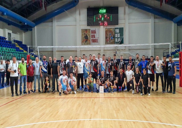 Kütahyada kurumlar arası voleybol turnuvası