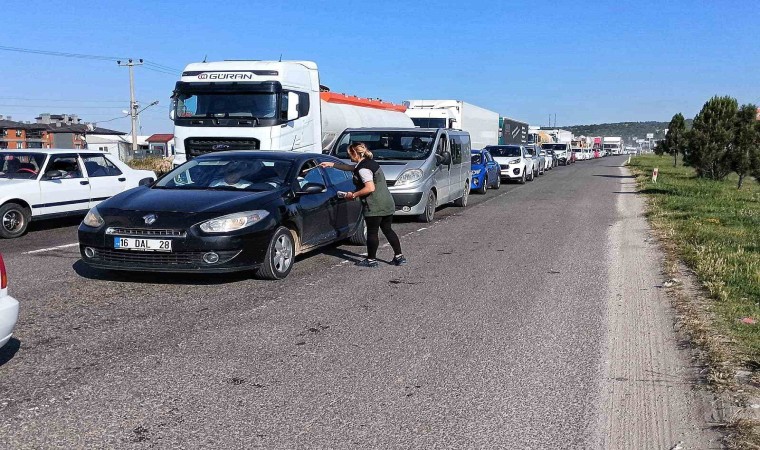 Kütahyada vatandaşlara orman yangınlarına karşı bilgilendirme broşürü