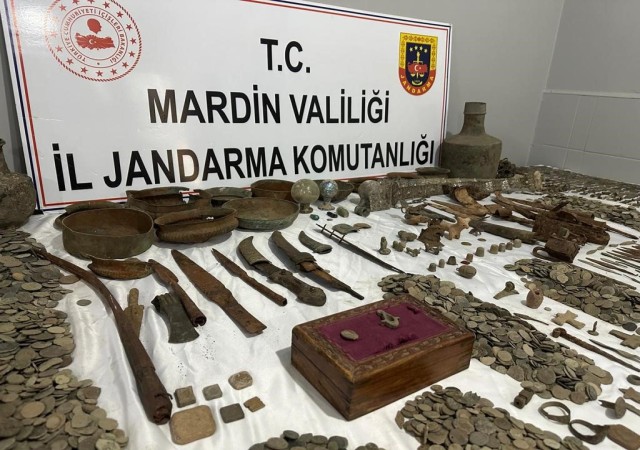 Mardinde tarihi eser operasyonu: Yaklaşık 22 bin parça ele geçirildi