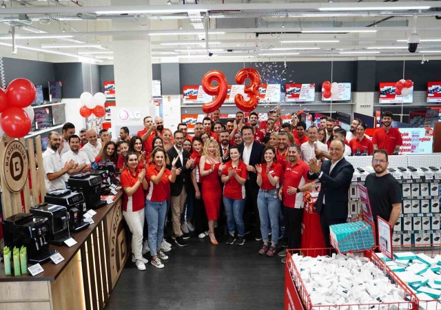 MediaMarkt MarkAntalyada mağaza açtı