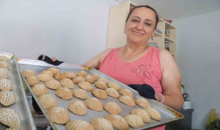 Memleketine hasret kalan Hataylılara, bayramların vazgeçilmezi kömbe kargo ile ulaşıyor