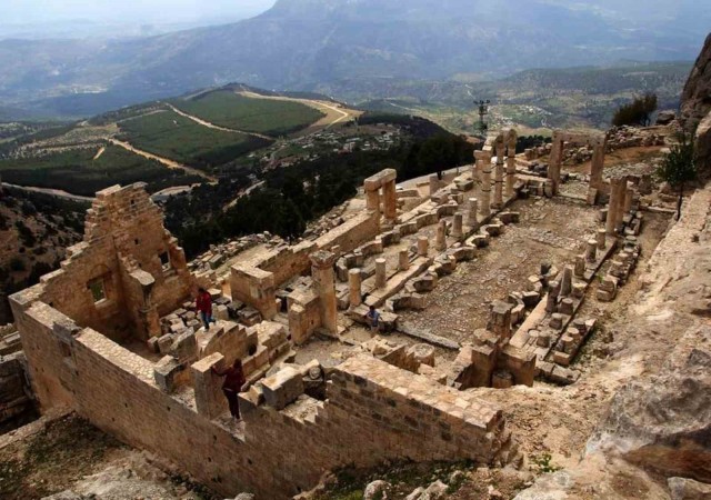 Mersin Alahan Manastırı ziyaretçilerini ağırlamaya devam ediyor