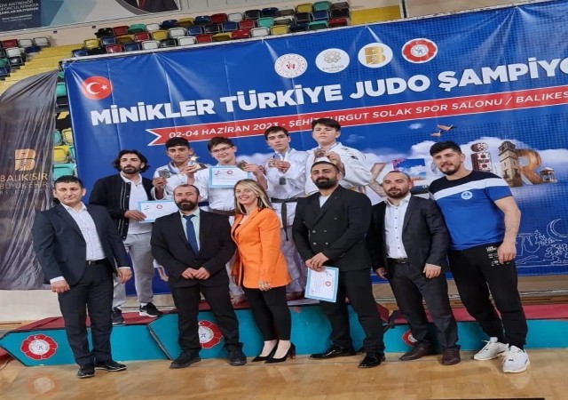 Minikler Türkiye Judo Şampiyonasında Kırklarelili sporcu kürsüde