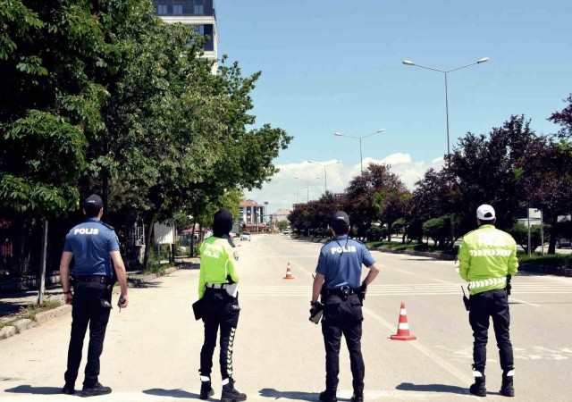 Motosiklet, traktör ve servis araçlarına yönelik polis denetimi