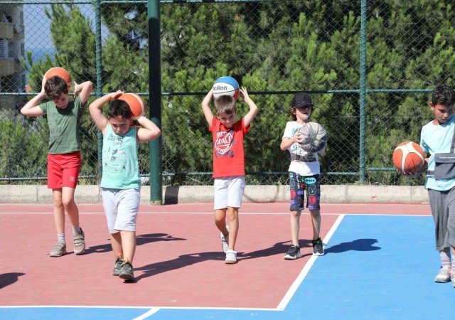 Mudanyada yaz, çocuklar için sporla ve sanatla geçecek