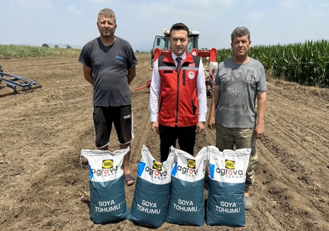 Osmaniyede 41,7 ton soya tohumu toprakla buluştu