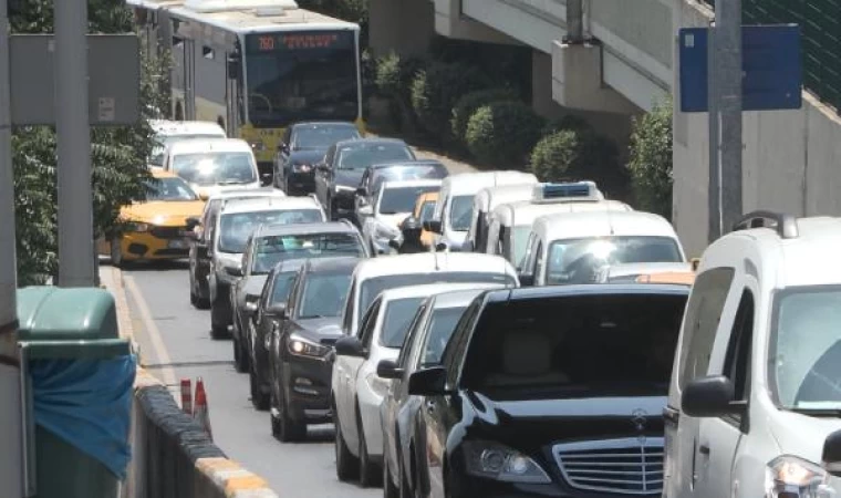 Otogarda bayram tatili yoğunluğu