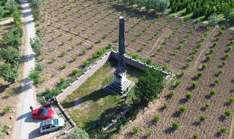 (Özel) Şeftali bahçesinin tam ortasında 2 bin yıllık tarih