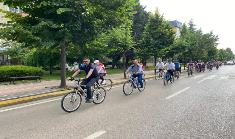 Pedallar İzmitin kurtuluşu için çevrildi