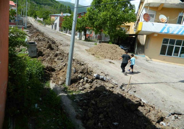 Posofta doğalgaz alt yapı çalışmaları sürüyor