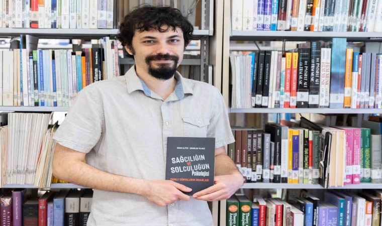 “Sağcılık ve Solculuğun Psikolojisi”ni anlatan kitap