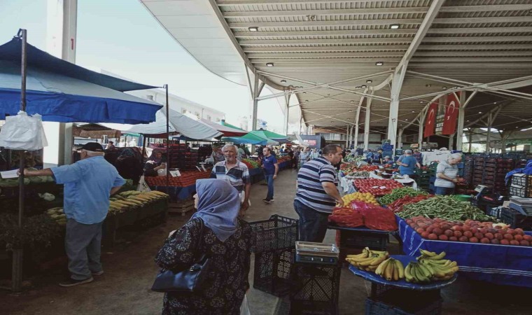 Salihlide Çarşamba Pazarı bugün ve yarın açık kalacak