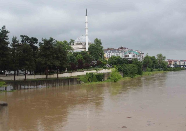 Samsuna 207 kilo yağış düştü