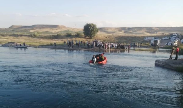 Serinlemek için girdiği Dicle Nehri’nde boğuldu