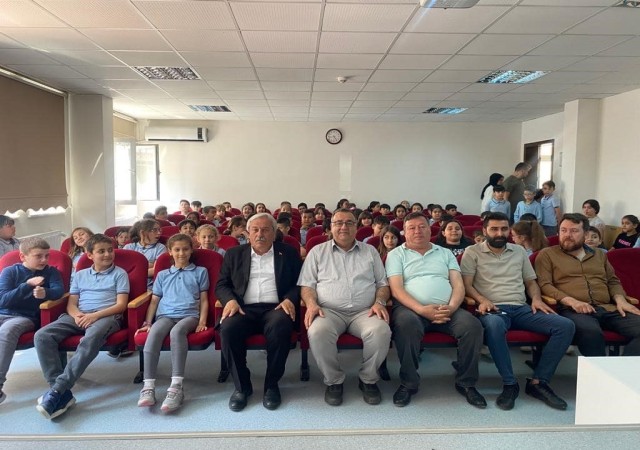 “Sıfır Atık” projesi çerçevesinde okullarda konferans düzenlendi