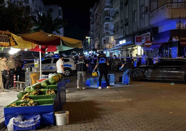 Silahlı kavga ihbarına giden polis memuru ayağından vuruldu