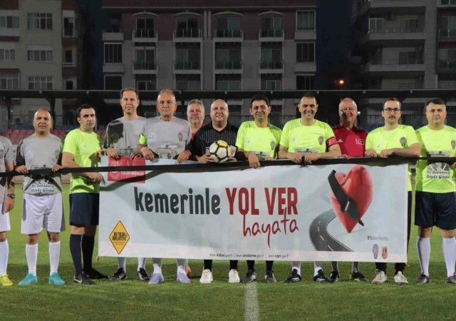 Silifke protokolü, futbol maçında bir araya geldi