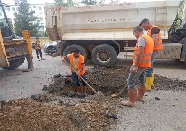 SİSKİ ekipleri arızalara müdahale ediyor