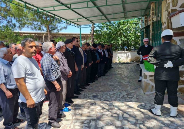 Sökede Kıbrıs Gazisi son yolculuğuna uğurlandı