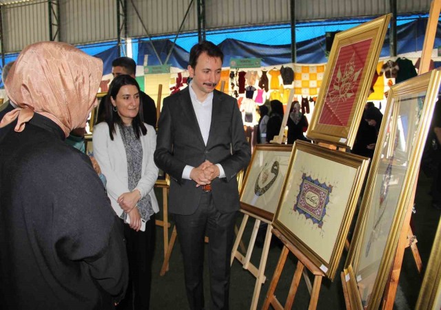 Solhanda el emeği göz nuru ürünler sergilendi