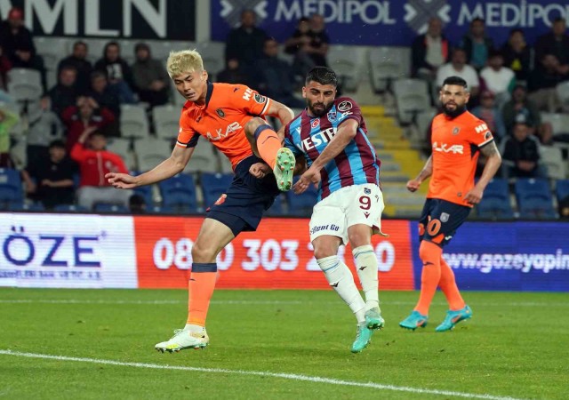 Spor Toto Süper Lig: Medipol Başakşehir: 3 - Trabzonspor: 1 (Maç sonucu)