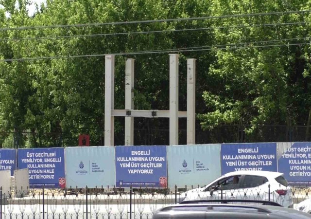 Sultangazide vatandaştan İmamoğluna tepki: Yapamıyorsa bıraksın biz yapalım