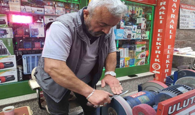 Sungurluda bıçakçılarda bileme mesaisi