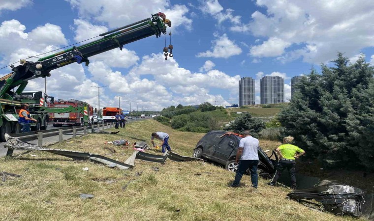 TEMde bayram öncesi mezarlık ziyareti yolunda kaza: 1i ağır 6 yaralı