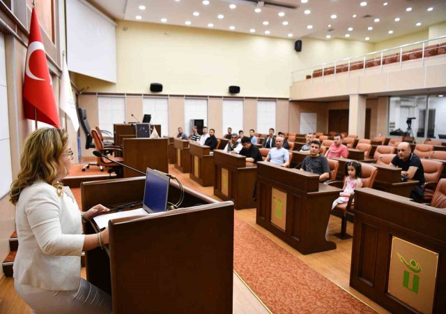 Tepebaşından ev hayvanı satış yeri açacaklara eğitim