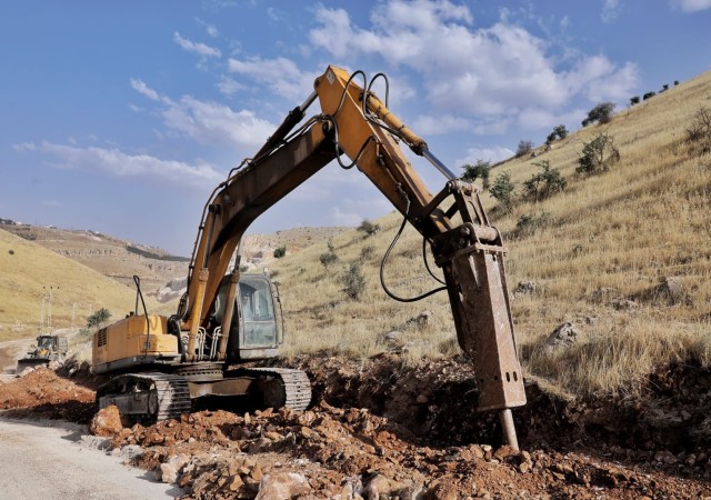 Trafiği rahatlatacak alternatif çevre yolunda çalışmalar başladı