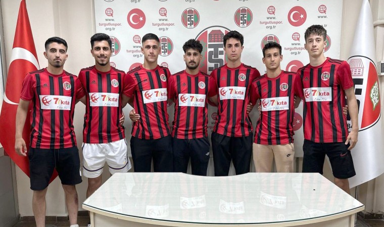 Turgutluspor 7 oyuncusu ile profesyonel sözleşme imzaladı