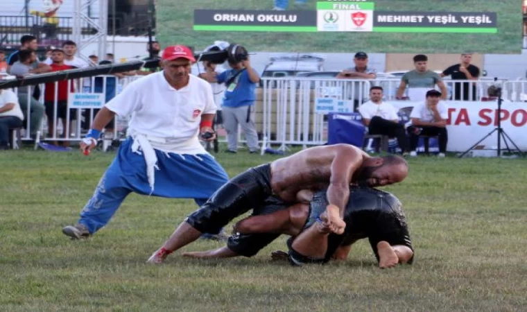 Türkiye Yağlı Güreş Ligi Gaziantep etabının başpehlivanı Orhan Okulu oldu