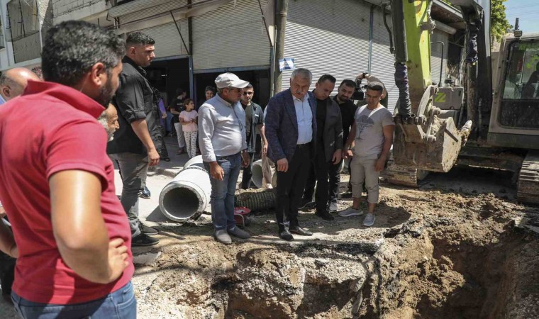 Ulubatlı Hasan Mahallesinin altyapısı yenileniyor