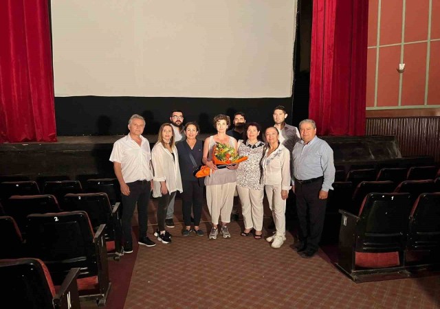 Ünlü oyuncuların rol aldığı filmin ana mekanı Sökenin tarihi sineması oldu