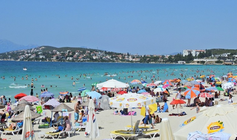 Ünlü tatil merkezi Çeşmeye bayramda 1 milyon kişi bekleniyor