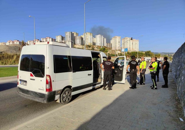 Uyuşturucu taciri çevik kuvvet ekiplerinin dikkati sayesinde yakalandı