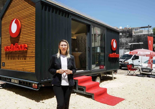 Vodafonedan afet bölgesine tiny house mağazalar