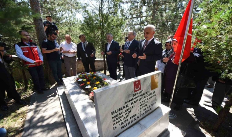 15 Temmuz Demokrasi ve Birlik Gününde şehitler anıldı