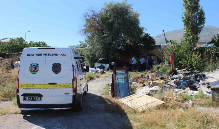 19 yaşındaki genç, kendini asarak hayatına son verdi